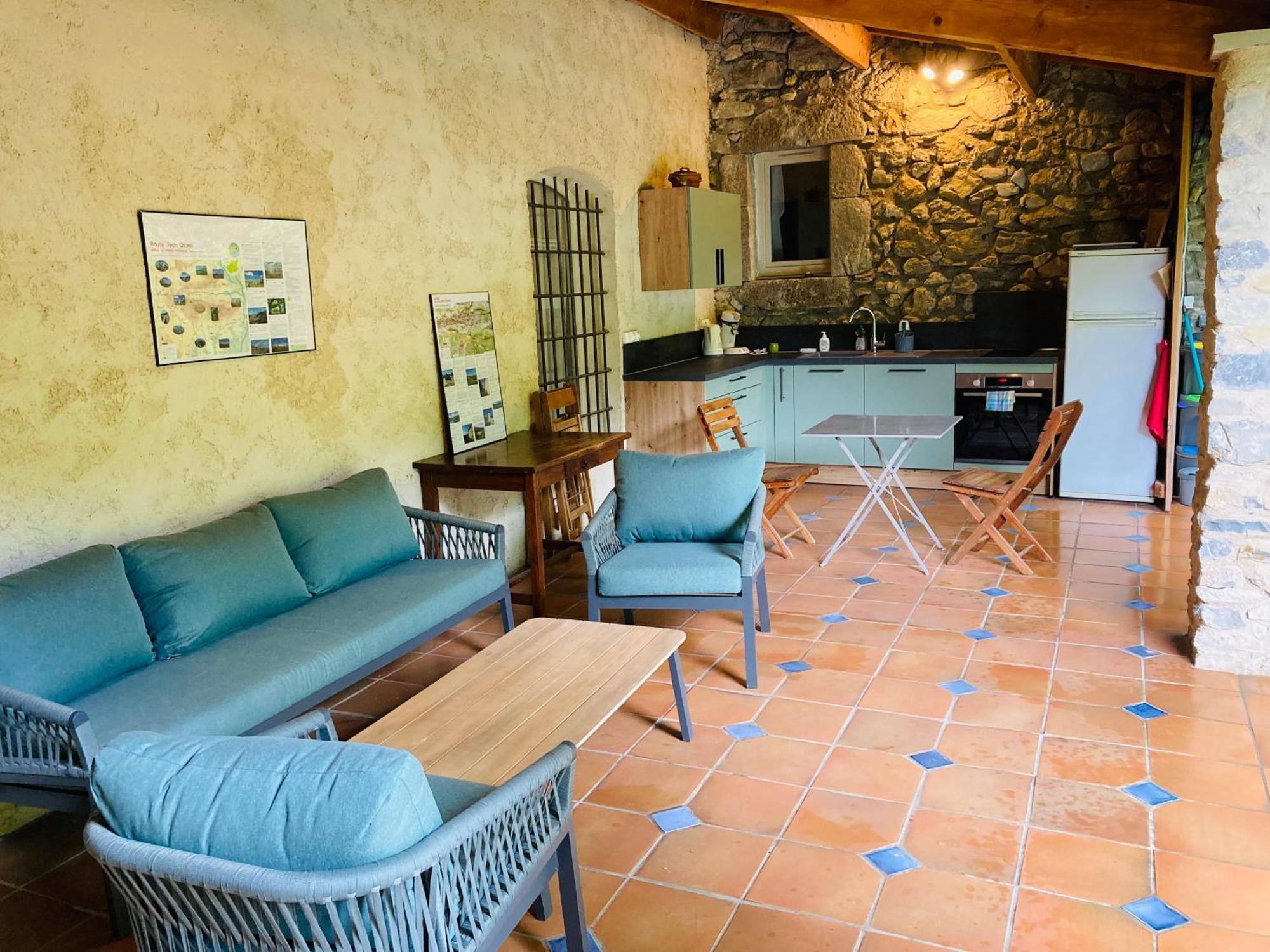 Le Moulin De La Viorne, Gite Avec Piscine Au Coeur De La Nature En Haute-Provence Les Omergues Exterior foto
